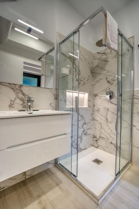 Appartement Suzzani 273 - Interno B1 *